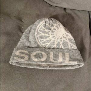 SoulCycle Gray and Cream Beanie